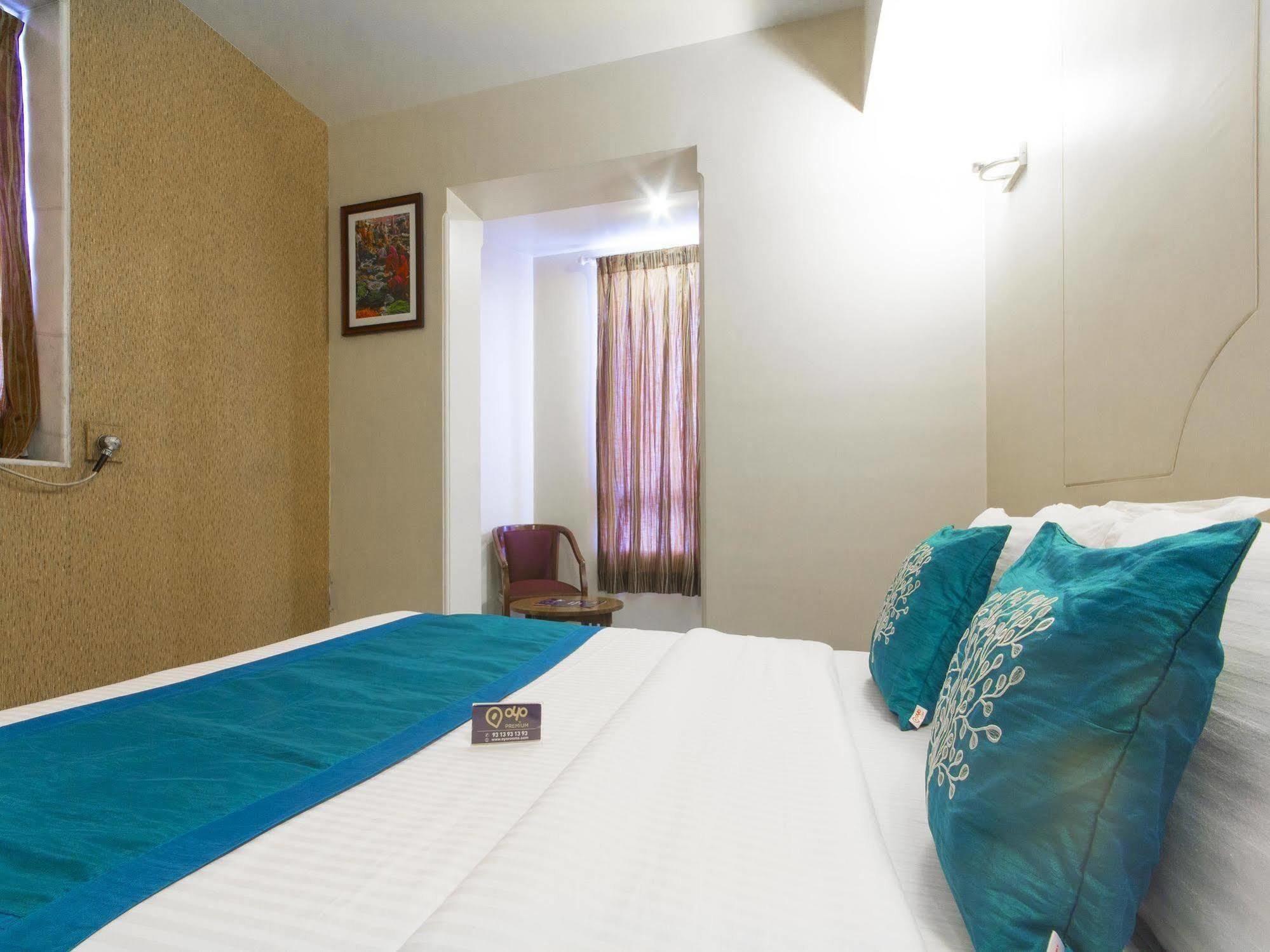 Hotel Ashray International, Sion - Near Bkc مومباي المظهر الخارجي الصورة
