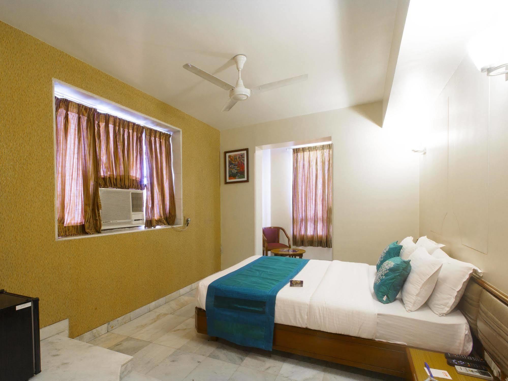 Hotel Ashray International, Sion - Near Bkc مومباي المظهر الخارجي الصورة