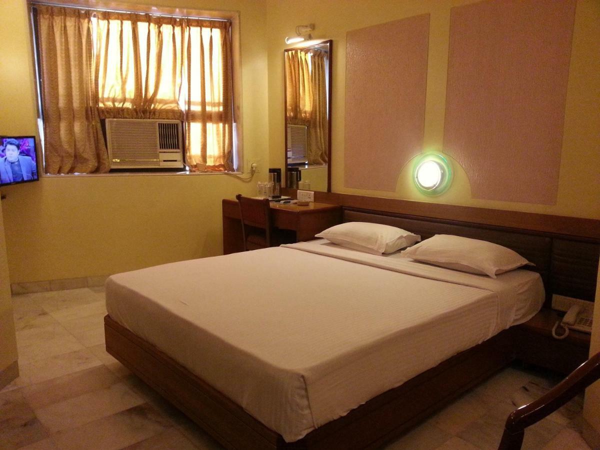 Hotel Ashray International, Sion - Near Bkc مومباي المظهر الخارجي الصورة