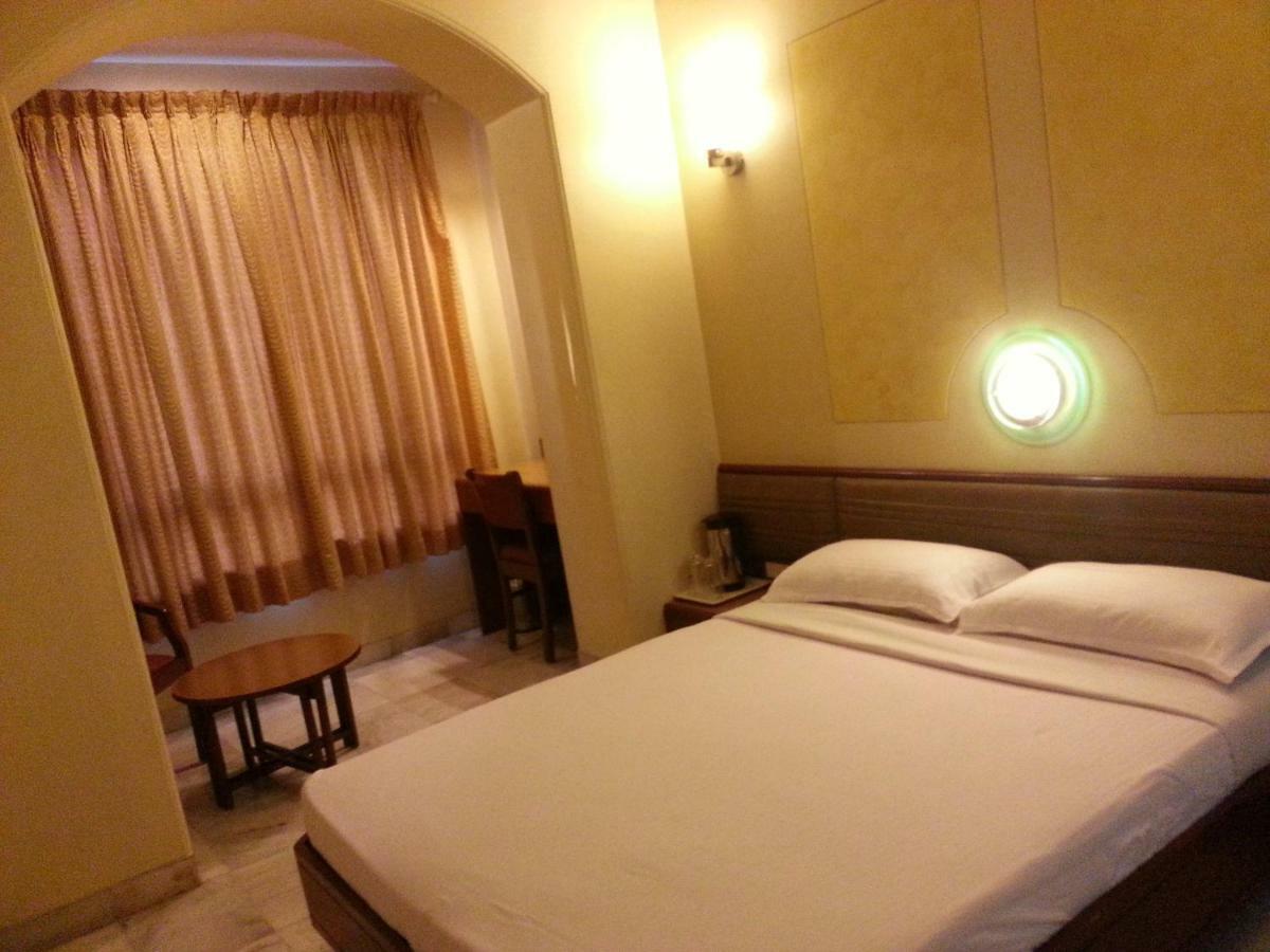 Hotel Ashray International, Sion - Near Bkc مومباي الغرفة الصورة